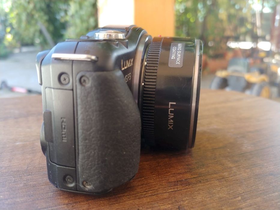 Panasonic Lumix DMC-GF5 + obiectiv G X Vario PZ 14-42mm f/3.5-5.6 ASPH Power O.I.S. H-PS14042 camera digitală Sony Casio Nikon Canon Olympus