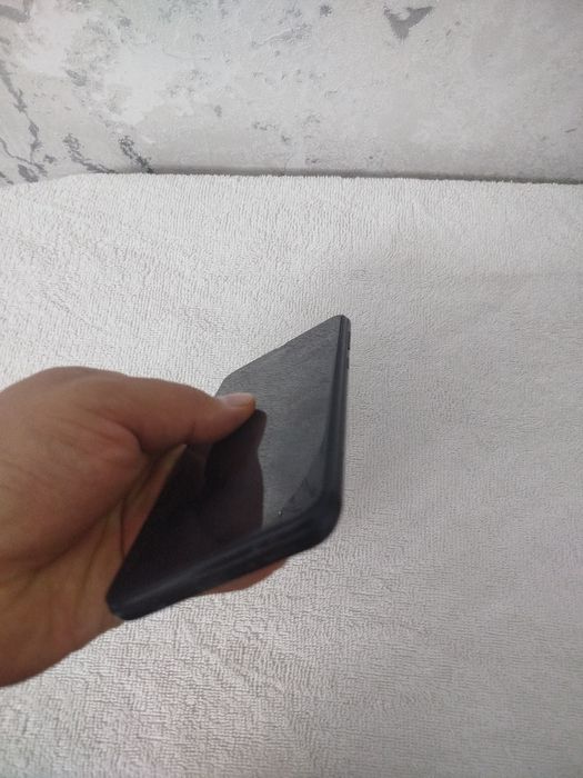 Samsung a20 sotiladi