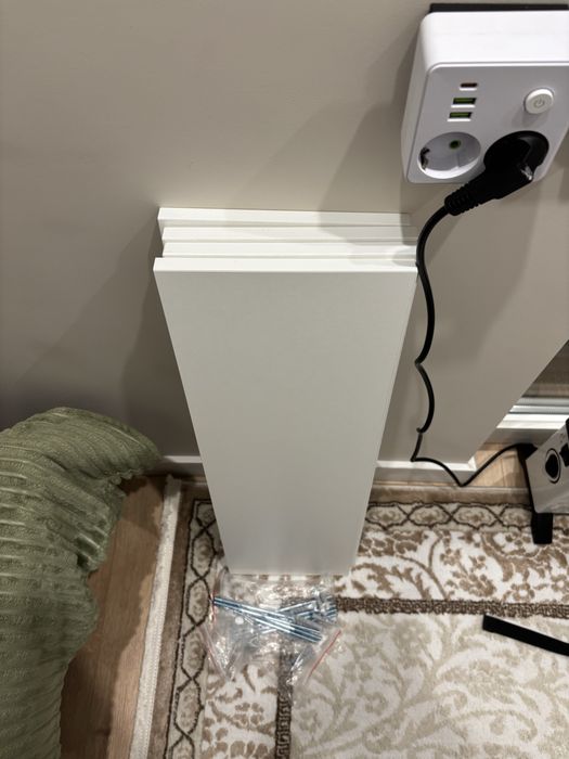 Полки настенные для книг