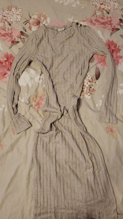 Дамска пролетна рокля, става и за бременни