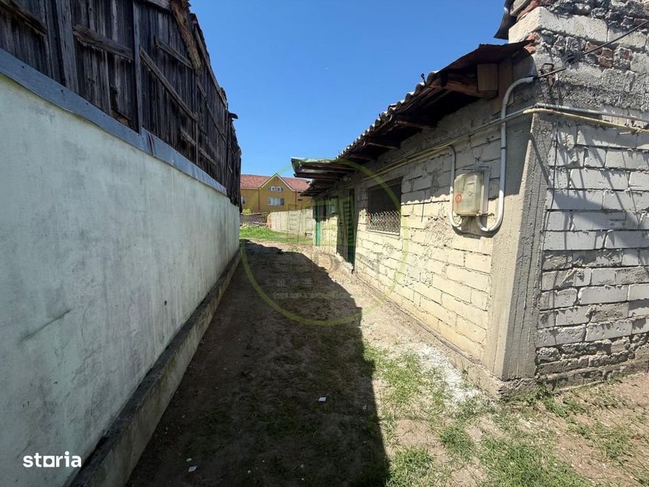 Teren 277 mp + Constructie demolabila, Craiova, zona Ciuperca