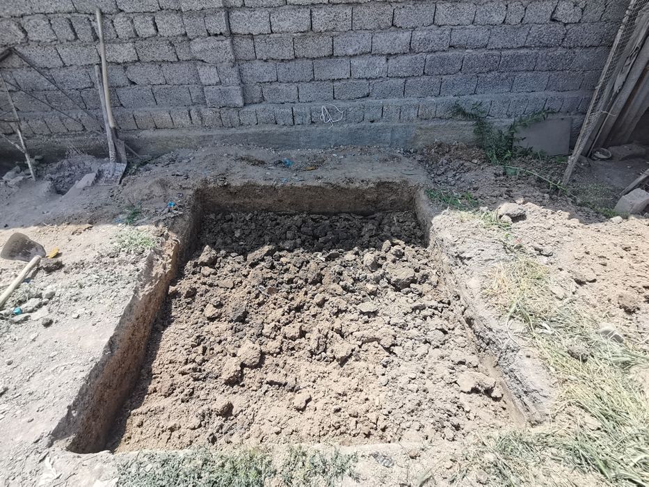 Капаем септик траншей котлованы под бассейны !!!