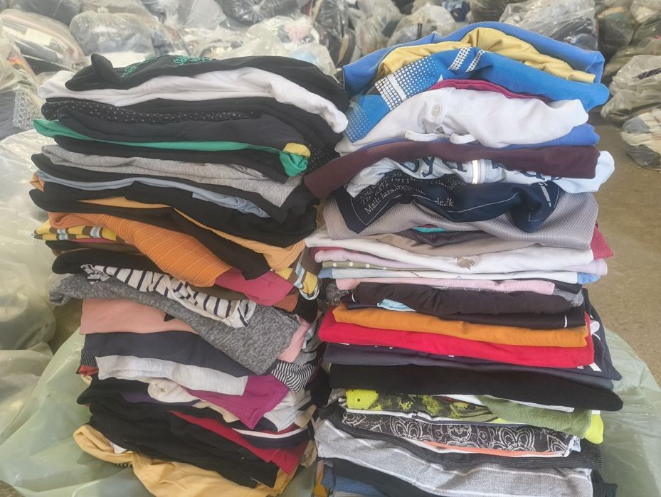 Дрехи втора употреба на едро