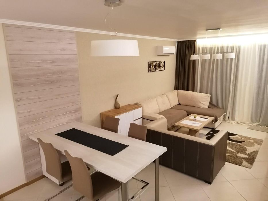 Дава се под наем Двустаен апартамент в Варна, м-т Траката - 60 кв.м за 500 € - Снимка #2