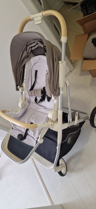 Vând cărucior copii 350 Ron ,foarte bun!