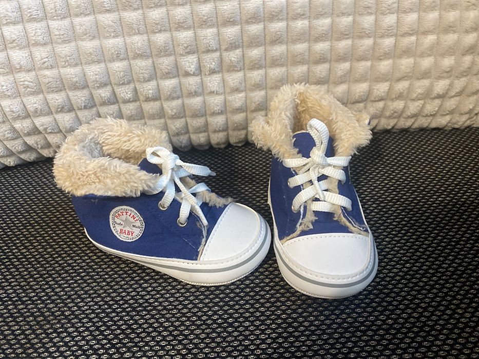 Бебешки буйки ботушки