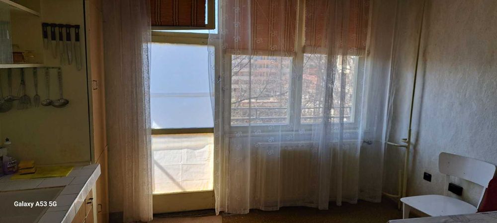 Продава се Тристаен апартамент в Стара Загора, Център - 83 кв.м за 1013 €/кв.м - Снимка #12