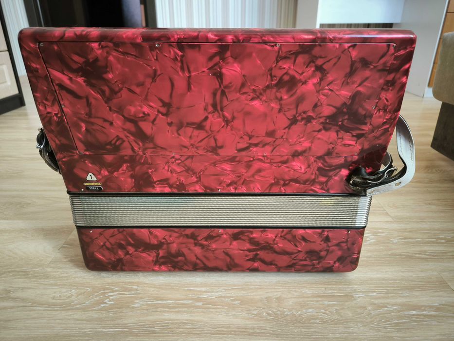 Баян пятирядный Barcarole