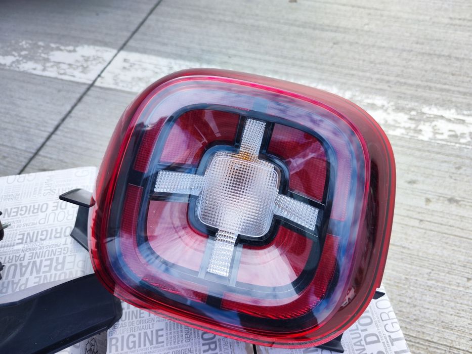 Stopuri Dacia Duster 2019