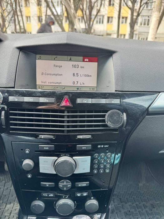 Opel Astra H Caravan (break)