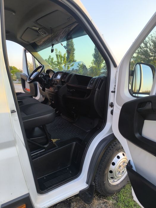 Vând Citroen jumper 2016
