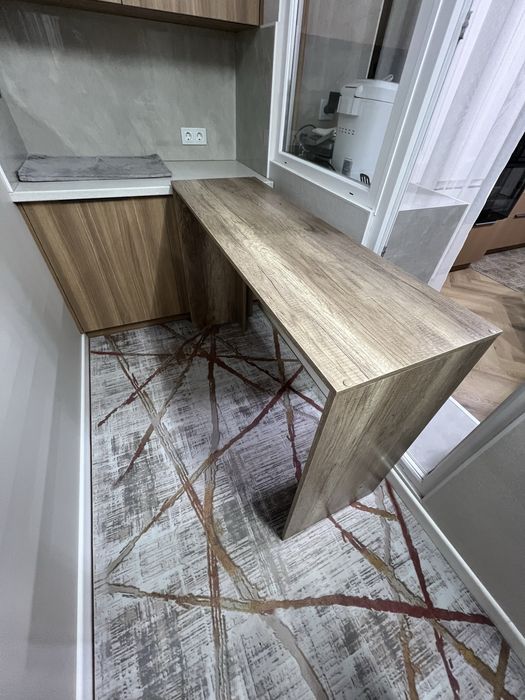 Продам барный стол