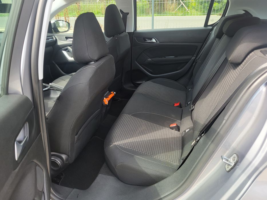 Peugeot 308 Hatchback 1.5 Bluehdi 131 cp E6 An 2018