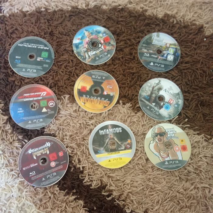 Продавам  PlayStation 3