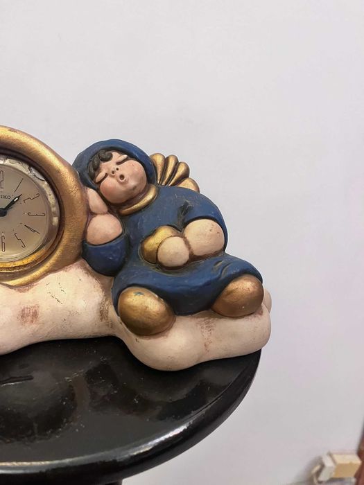 Bibelou ITALIA ceramica THUN bibelouri statueta ceas ieftin marcat