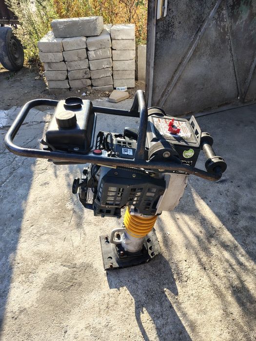 Бензинова трамбовка Honda GX100 „Пачи крак“ след основен ремонт