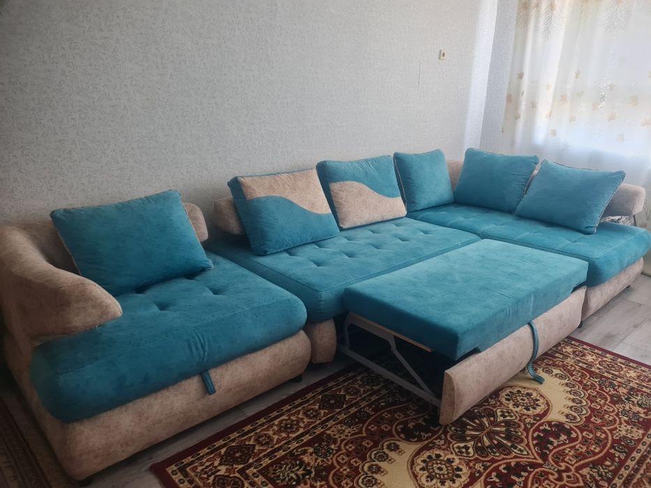 Продаётся угловой диван