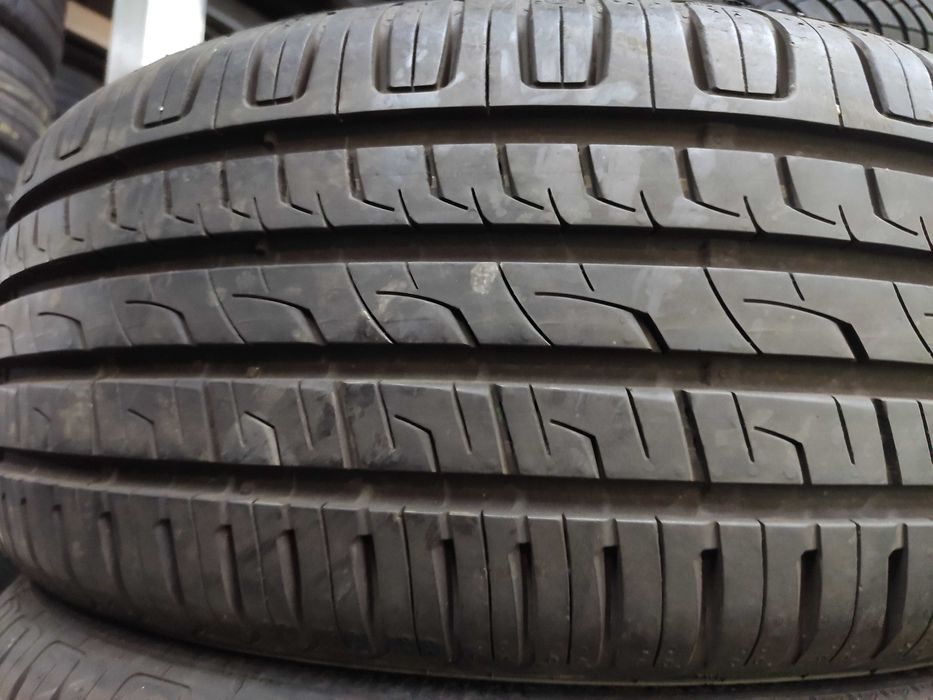 4бр Като нови летни гуми 215 50 17 - Barum