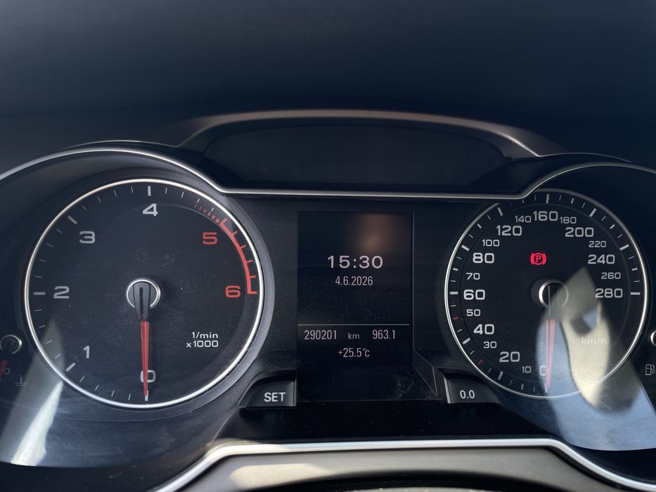 Audi A4 B8 2.0 TDI Facelift