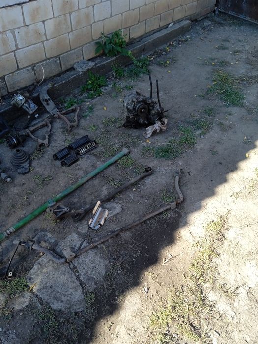 Продам запчасти на НИВУ