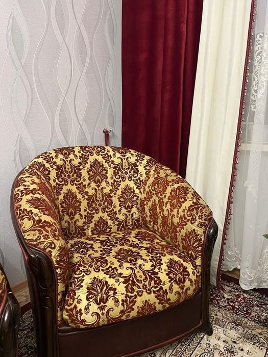 Диван, кресло 3+1+1