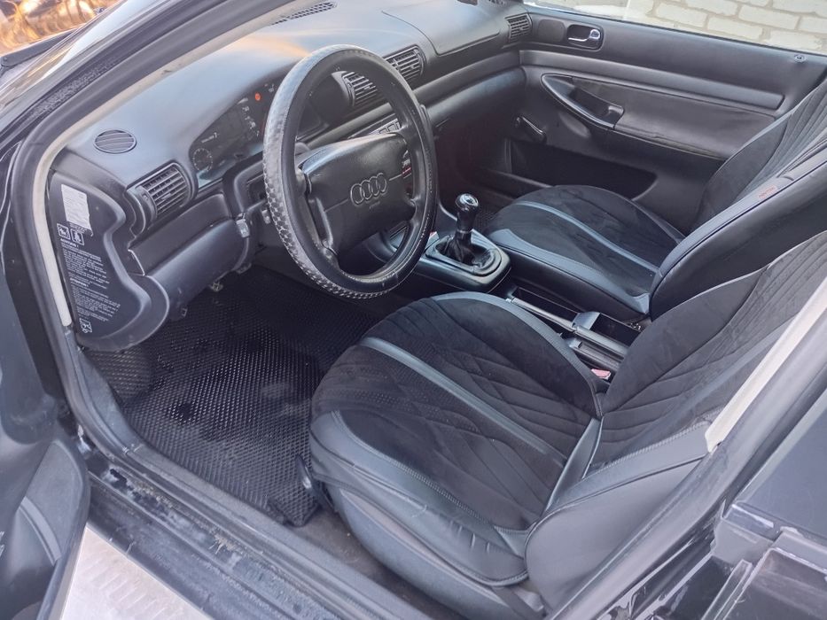 Отличная Ауди А4