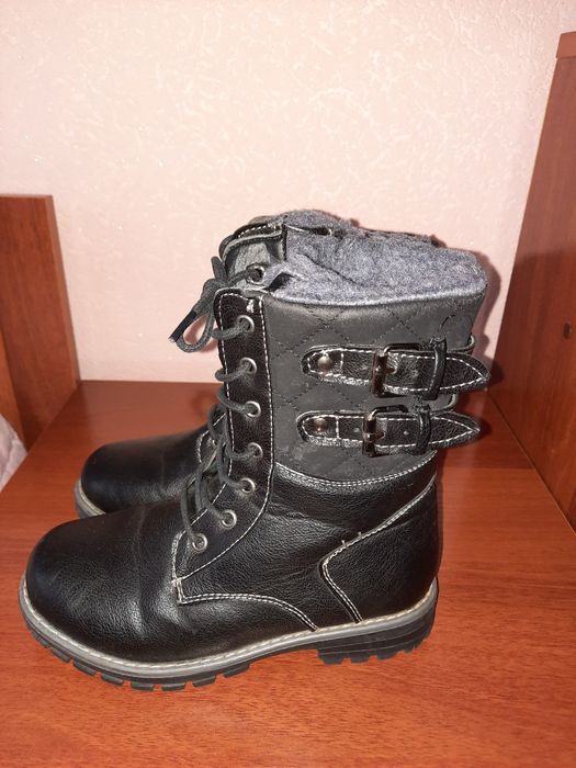 Детские сапожки.