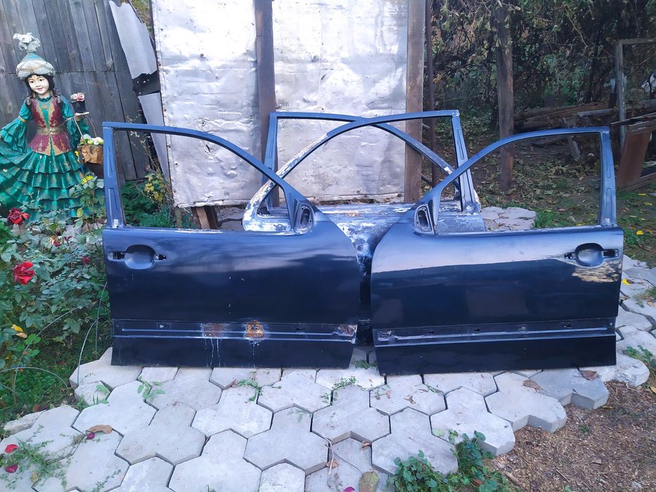 Двери Мерседес 210