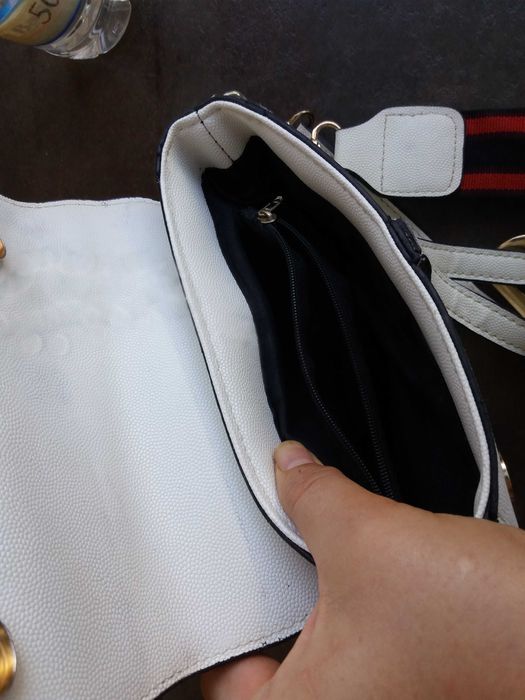 дамска чанта Christian D-малка бяла чанта