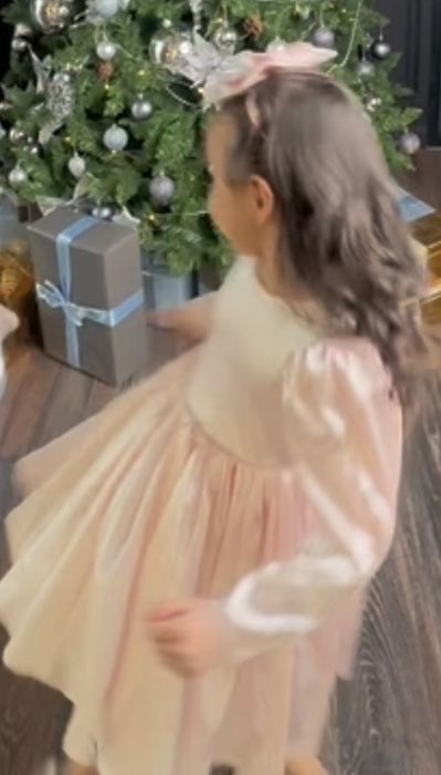 Продам  для девочки