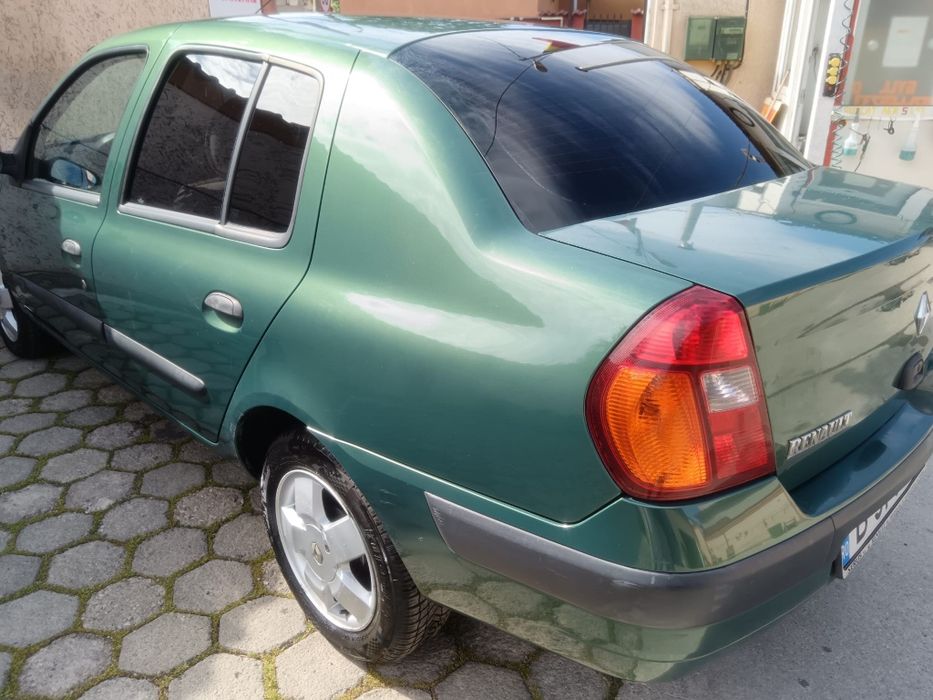 RENAULT Clio 2002 — imagine 2