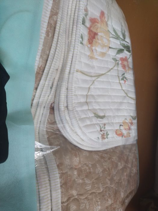 Одеяла и пододеяльники