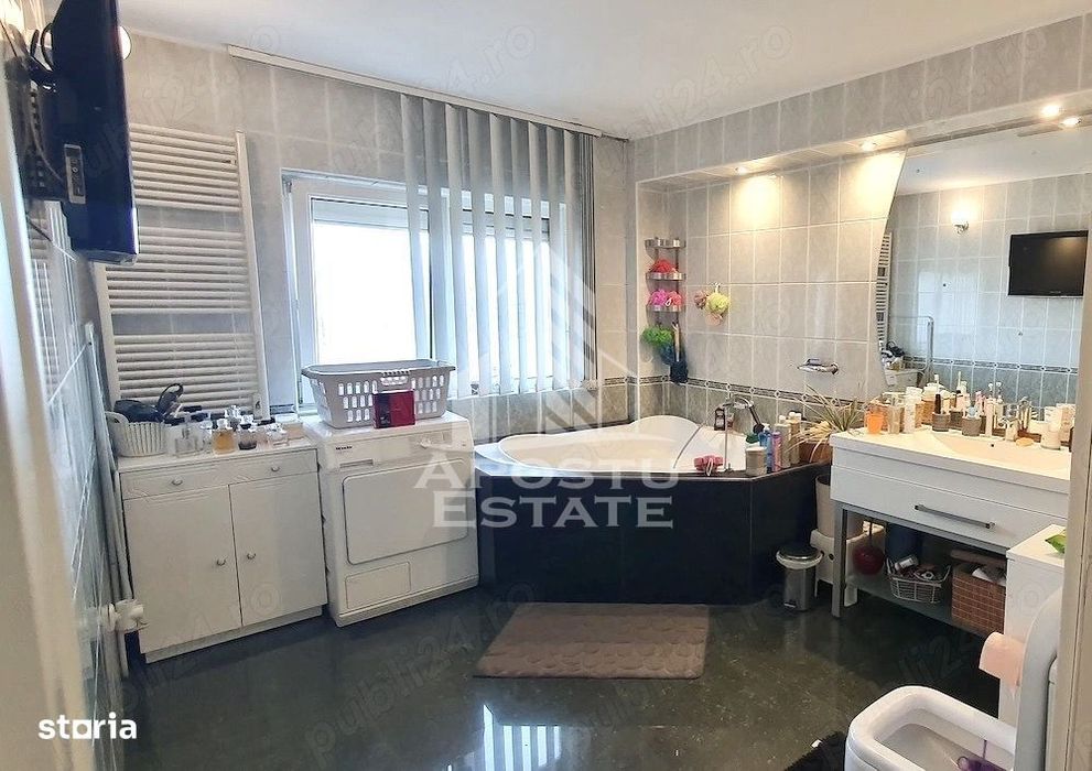 Apartament 3 camere de vanzare, garaj, zona Girocului, Timisoara