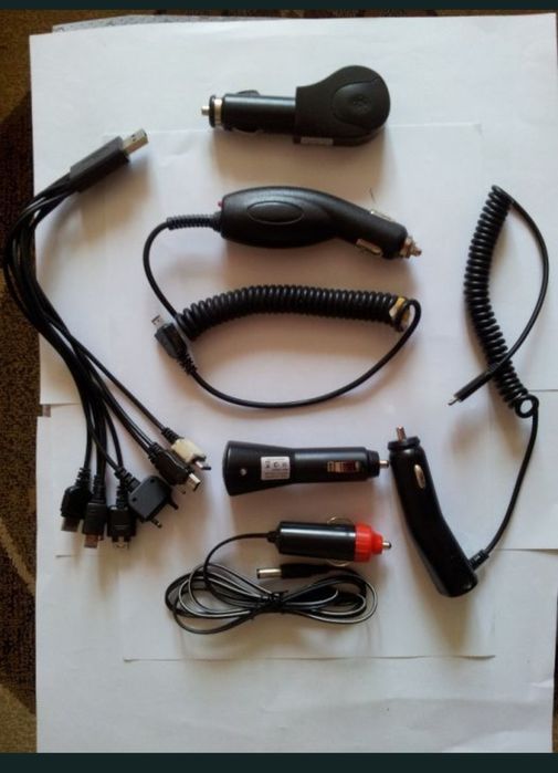 Încărcătoare auto de la bricheta masinii  pentru diferite dispozitive