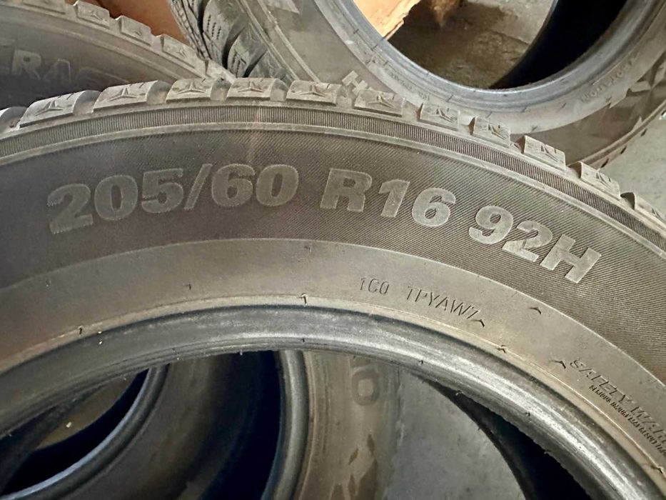 Зимни Kumho 205/60/16, DOT 2022