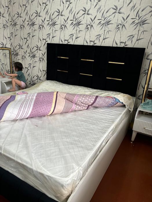Продам спальный гарнитур