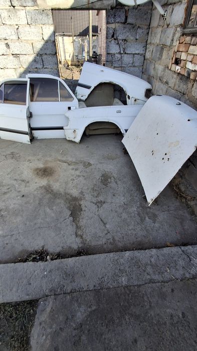 Продаю запчасти на Волгу 3110