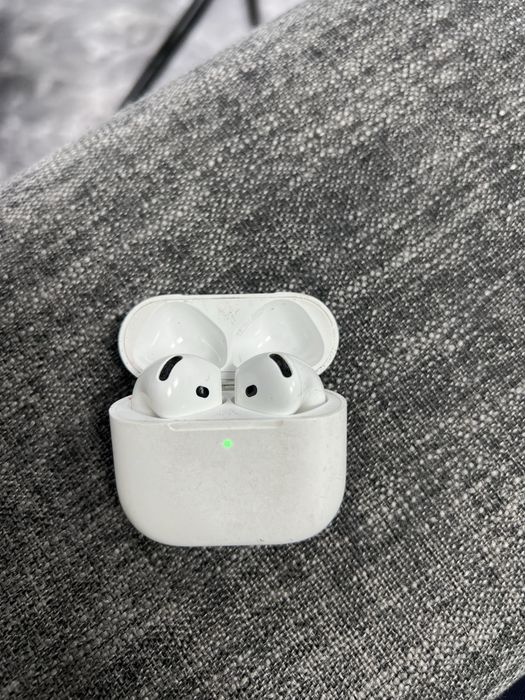 Air pods4 продам оригинал