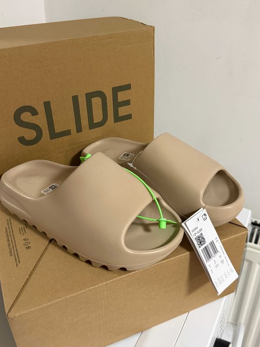 Adidas Yeezy Slides Warm Sand Premium