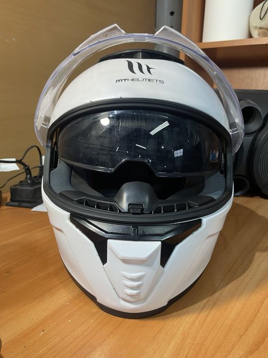 Мото каска в комплект с пинлок и комуникатор