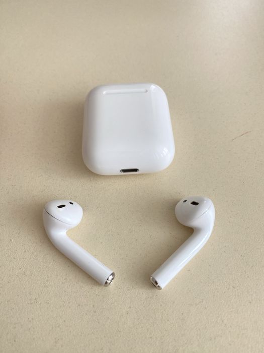 Airpods оригинал б/у