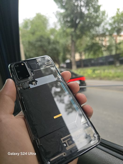 Samsung S20 в отличном сост
