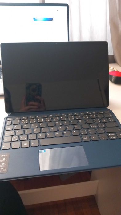 Vand tabletă-laptop lenovo IdeaPad Duet3