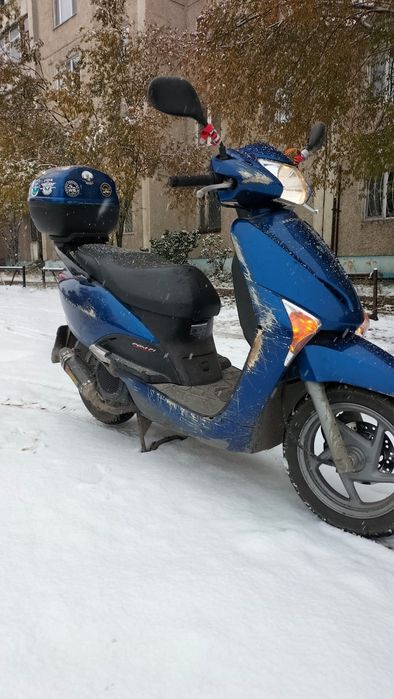 Скутер Honda Lead 110