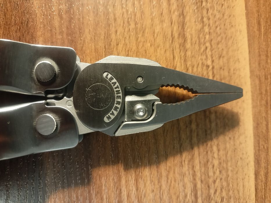 Leatherman Supertool 300 мультитул.