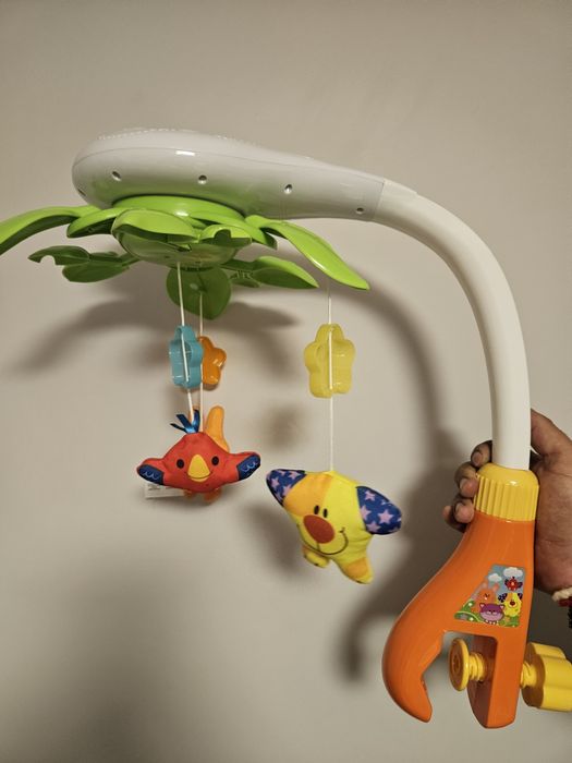 Музикална въртележка за кошара