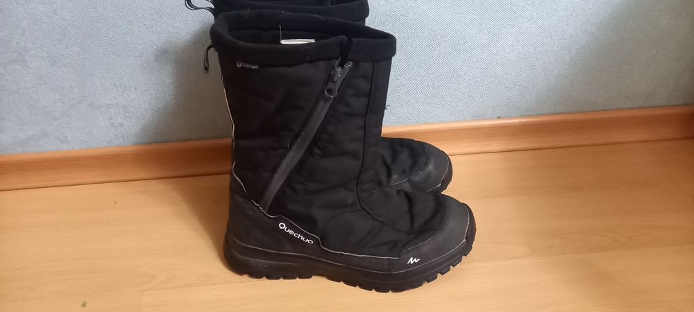 Сапоги зимние тёплые водонипроницаемые. Фирма декатлон.