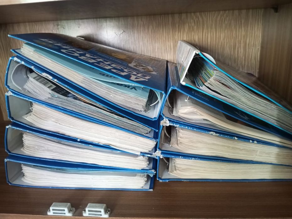 Книги продам срочно