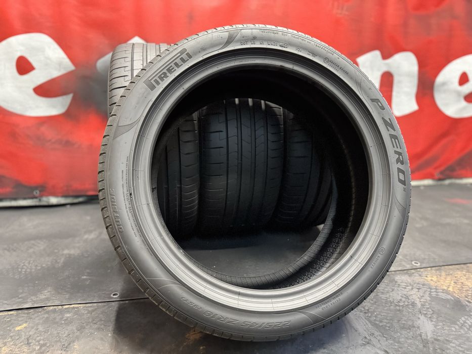 225 45 18/245 40 18, Летни гуми, Спорт пакет, Pirelli PZero, 4 броя