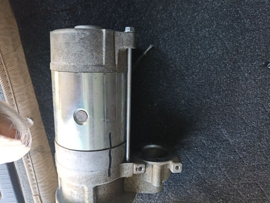 Продается стартер на погрузчик XCMG 2 куба.